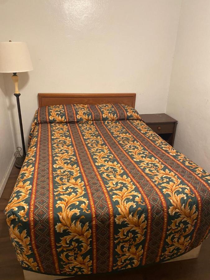 Johnston'S Motel Garberville Εξωτερικό φωτογραφία